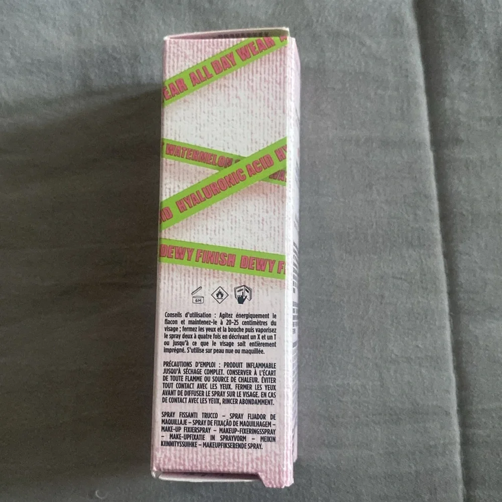 Urban Decay vibrant pink